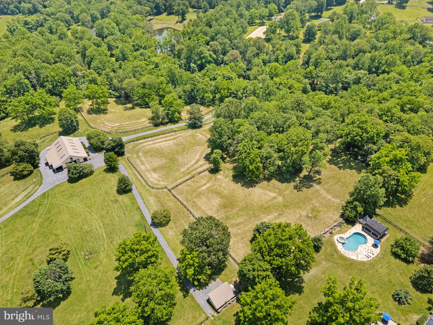 10052 POSSUM HOLLOW DR, DELAPLANE, Virginia 20144, 4 Bedrooms Bedrooms, ,4 BathroomsBathrooms,Residential,For sale,10052 POSSUM HOLLOW DR,VAFQ2016770 MLS # VAFQ2016770