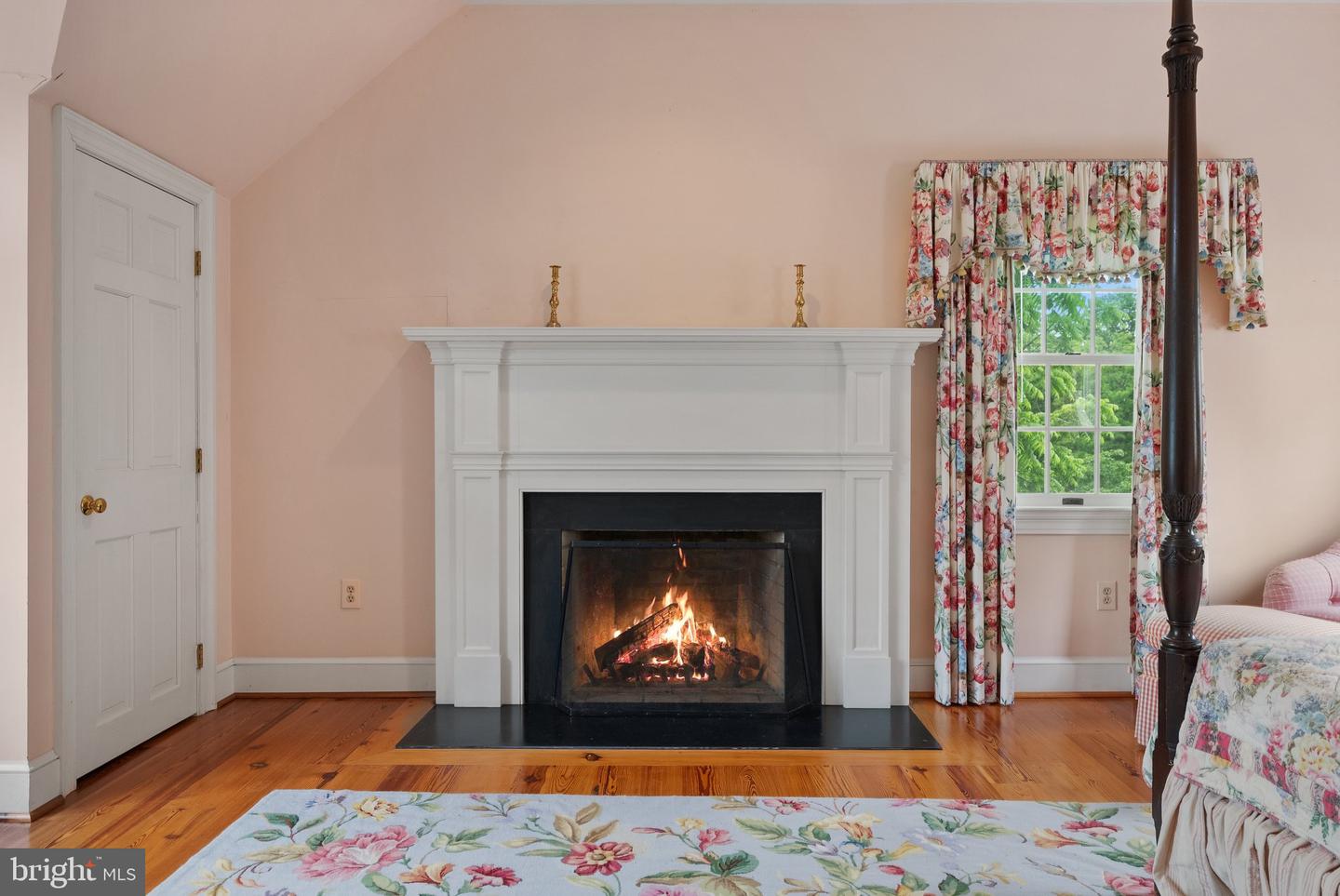 10052 POSSUM HOLLOW DR, DELAPLANE, Virginia 20144, 4 Bedrooms Bedrooms, ,4 BathroomsBathrooms,Residential,For sale,10052 POSSUM HOLLOW DR,VAFQ2016770 MLS # VAFQ2016770