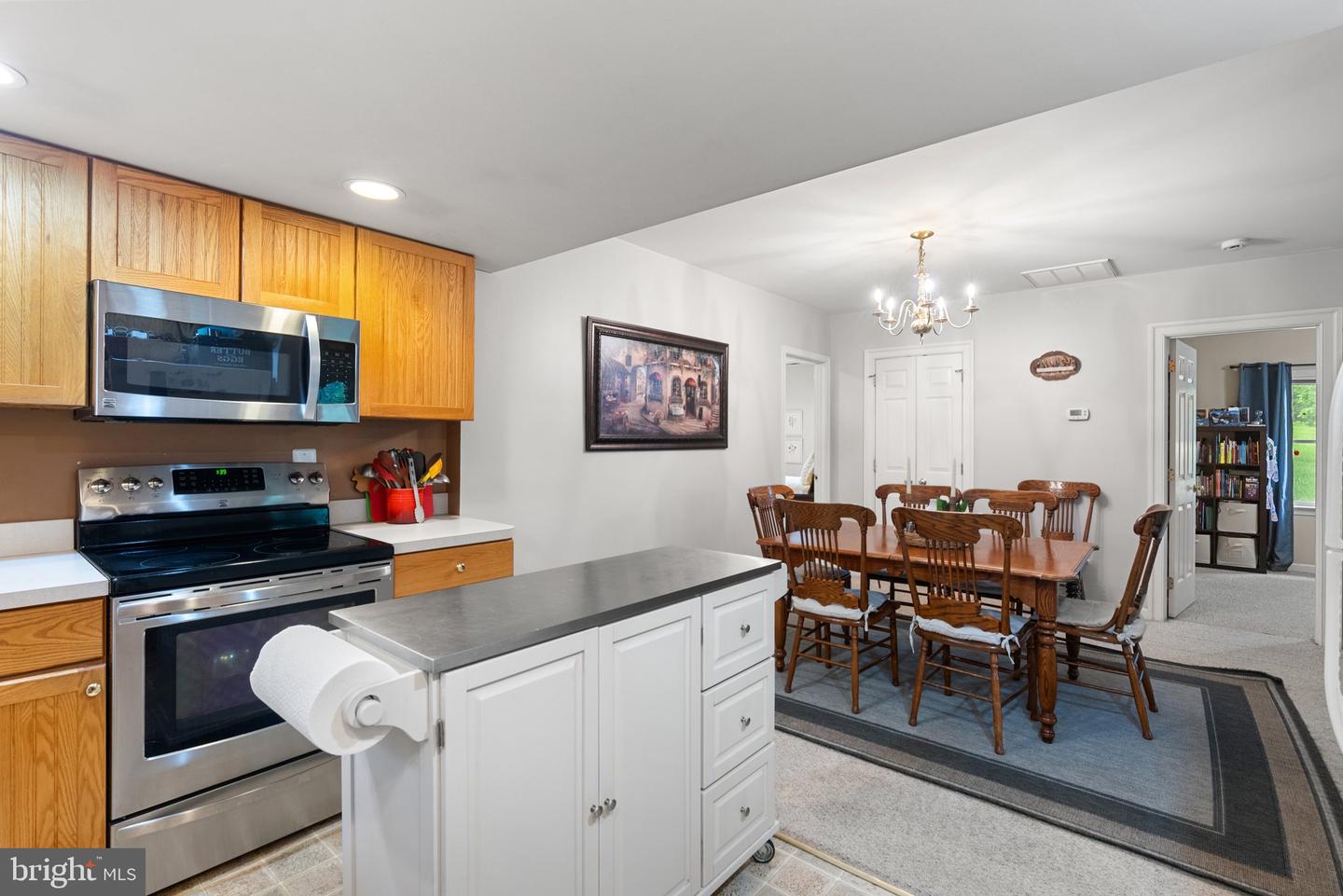 10052 POSSUM HOLLOW DR, DELAPLANE, Virginia 20144, 4 Bedrooms Bedrooms, ,4 BathroomsBathrooms,Residential,For sale,10052 POSSUM HOLLOW DR,VAFQ2016770 MLS # VAFQ2016770