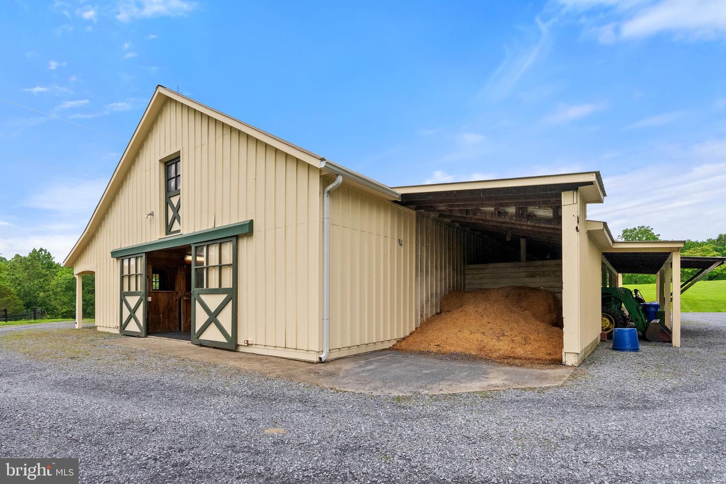 10052 POSSUM HOLLOW DR, DELAPLANE, Virginia 20144, 4 Bedrooms Bedrooms, ,4 BathroomsBathrooms,Residential,For sale,10052 POSSUM HOLLOW DR,VAFQ2016770 MLS # VAFQ2016770