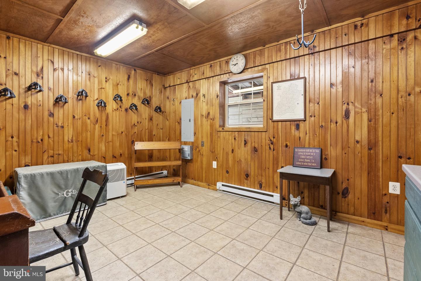 10052 POSSUM HOLLOW DR, DELAPLANE, Virginia 20144, 4 Bedrooms Bedrooms, ,4 BathroomsBathrooms,Residential,For sale,10052 POSSUM HOLLOW DR,VAFQ2016770 MLS # VAFQ2016770