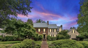 10052 POSSUM HOLLOW DR, DELAPLANE, Virginia 20144, 4 Bedrooms Bedrooms, ,4 BathroomsBathrooms,Residential,For sale,10052 POSSUM HOLLOW DR,VAFQ2016770 MLS # VAFQ2016770