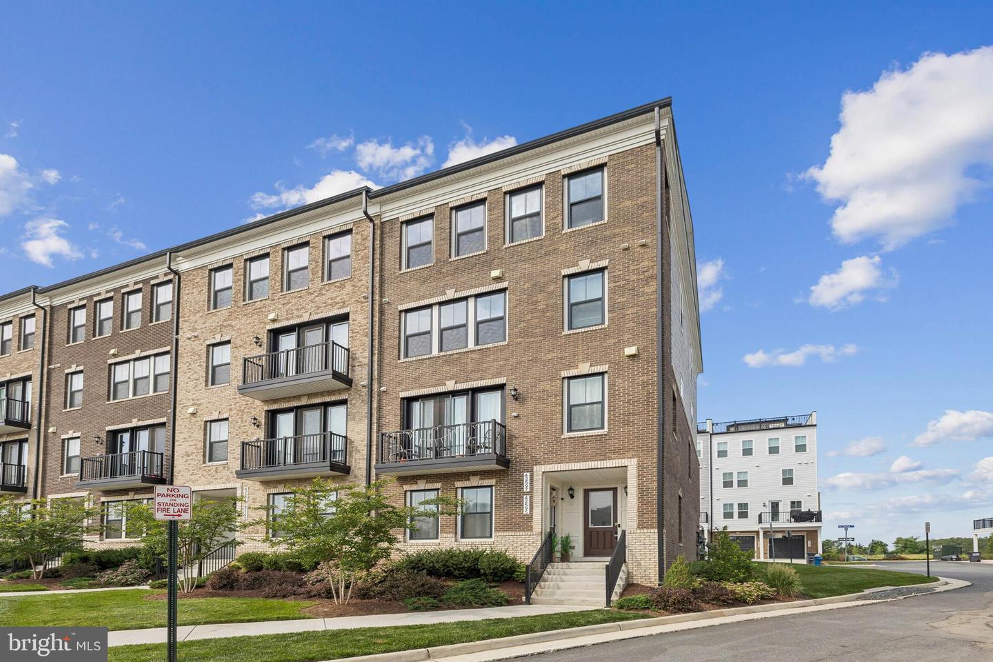 ASHBURN, Virginia 20147, 3 Bedrooms Bedrooms, ,2 BathroomsBathrooms,Residential,For sale,VALO2097800 MLS # VALO2097800