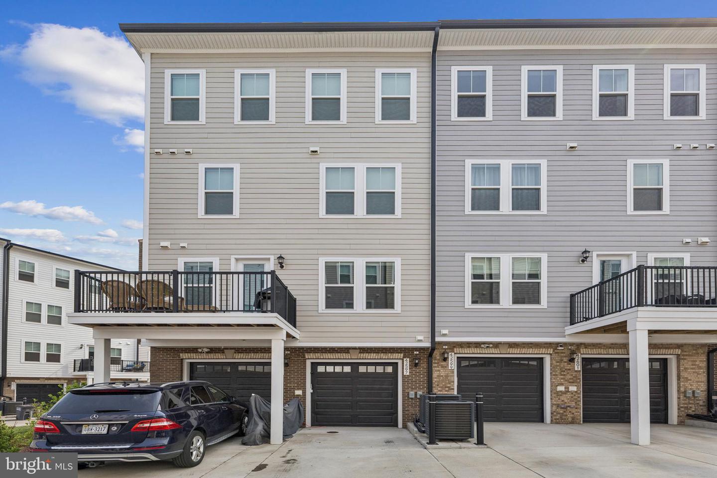 ASHBURN, Virginia 20147, 3 Bedrooms Bedrooms, ,2 BathroomsBathrooms,Residential,For sale,VALO2097800 MLS # VALO2097800