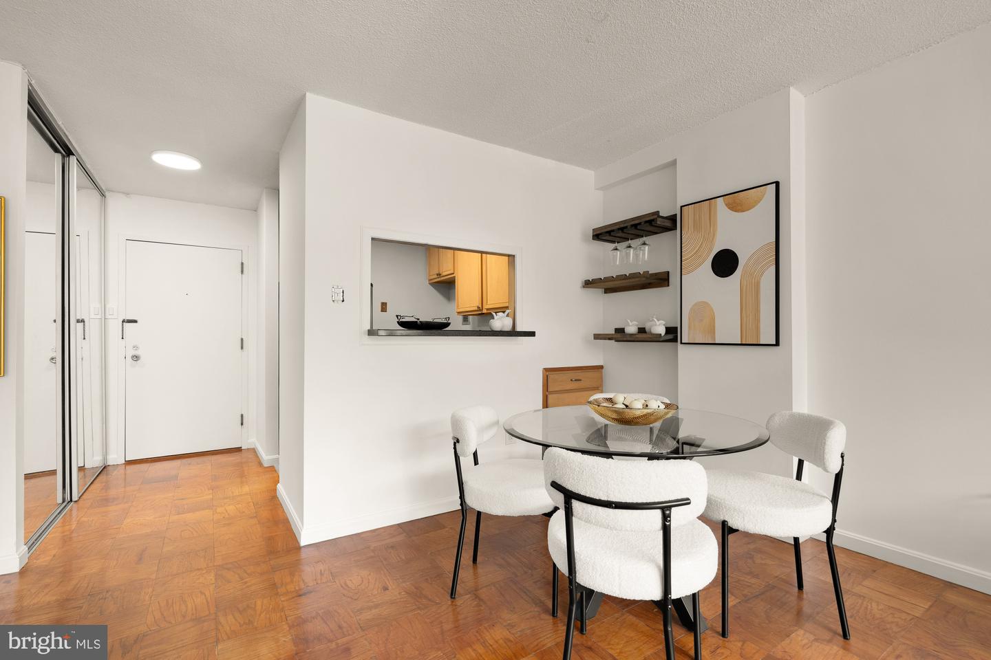 1301 20TH ST NW #312, WASHINGTON, District Of Columbia 20036, 1 Bedroom Bedrooms, ,1 BathroomBathrooms,Residential,For sale,1301 20TH ST NW #312,DCDC2202432 MLS # DCDC2202432