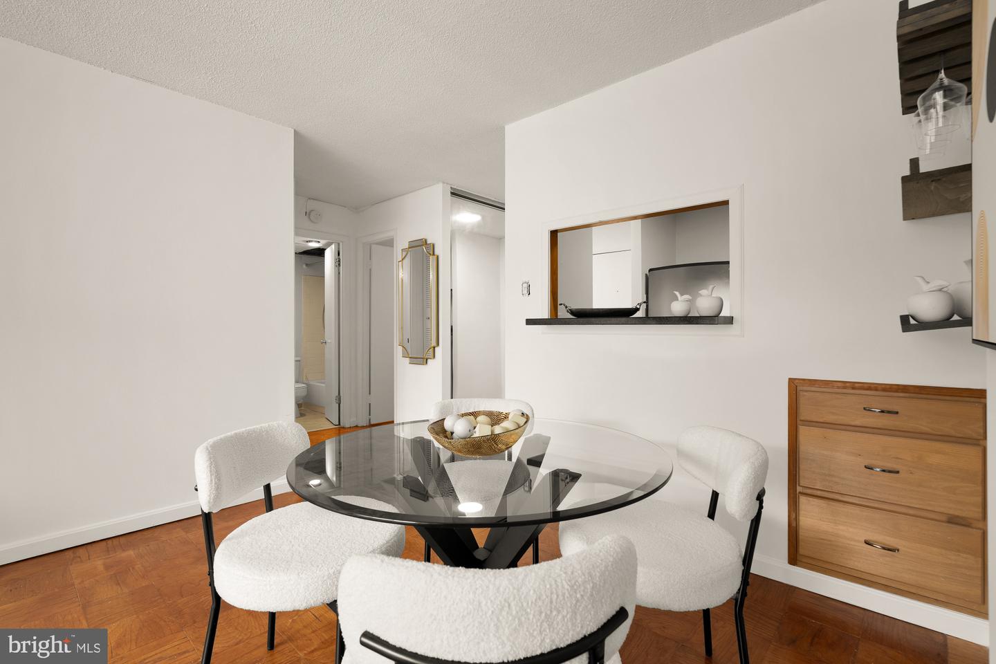 1301 20TH ST NW #312, WASHINGTON, District Of Columbia 20036, 1 Bedroom Bedrooms, ,1 BathroomBathrooms,Residential,For sale,1301 20TH ST NW #312,DCDC2202432 MLS # DCDC2202432
