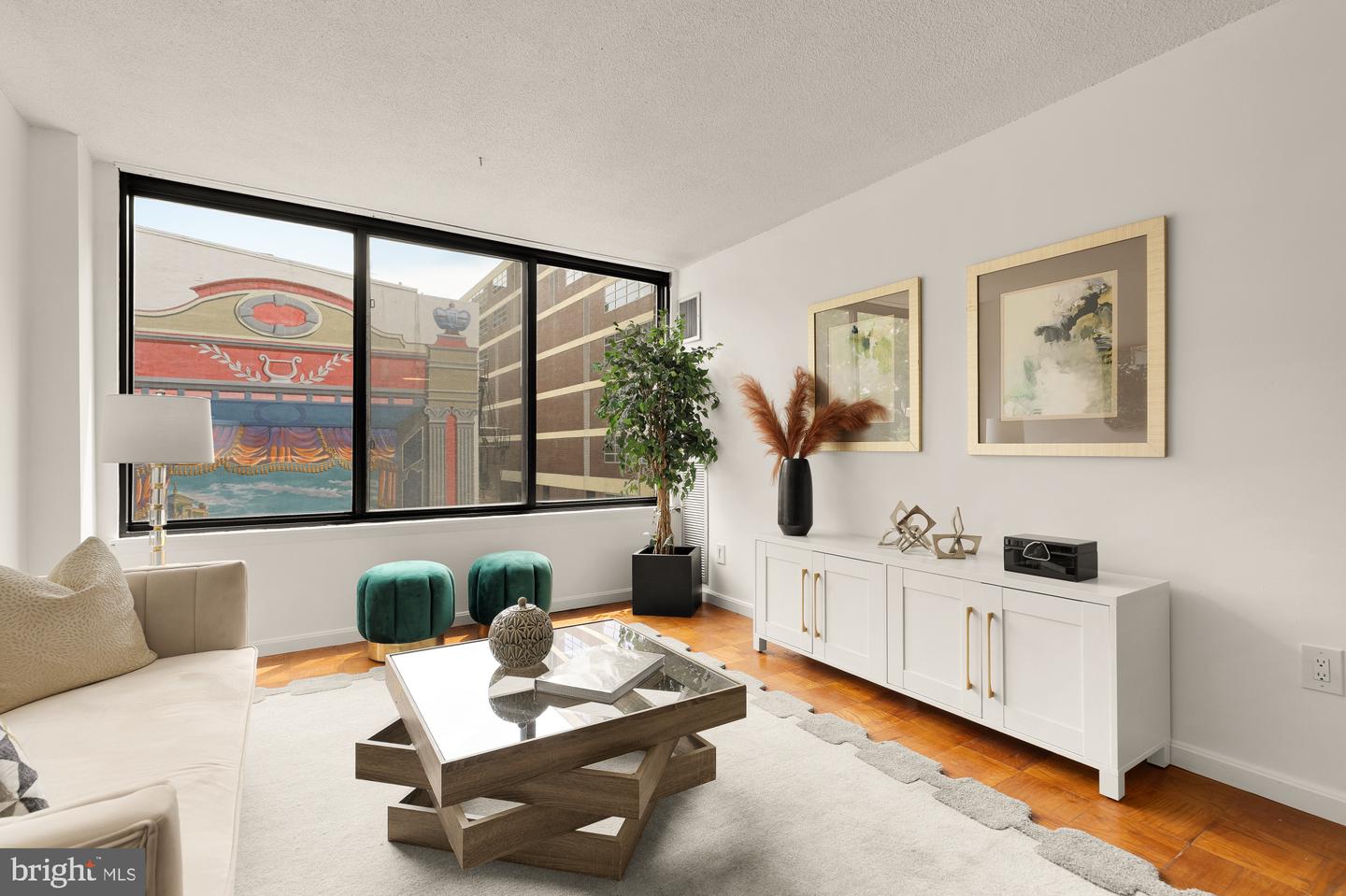 1301 20TH ST NW #312, WASHINGTON, District Of Columbia 20036, 1 Bedroom Bedrooms, ,1 BathroomBathrooms,Residential,For sale,1301 20TH ST NW #312,DCDC2202432 MLS # DCDC2202432