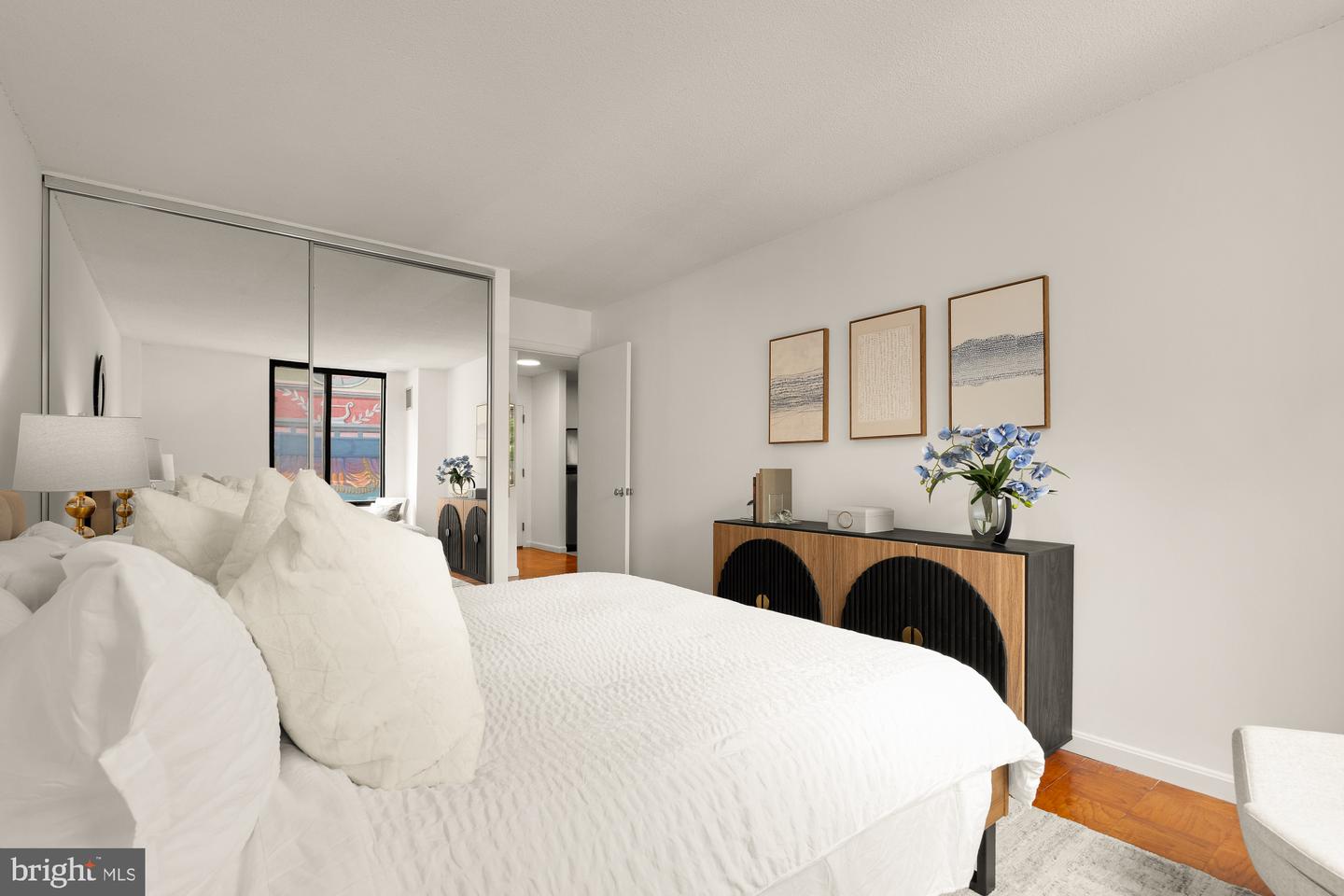 1301 20TH ST NW #312, WASHINGTON, District Of Columbia 20036, 1 Bedroom Bedrooms, ,1 BathroomBathrooms,Residential,For sale,1301 20TH ST NW #312,DCDC2202432 MLS # DCDC2202432