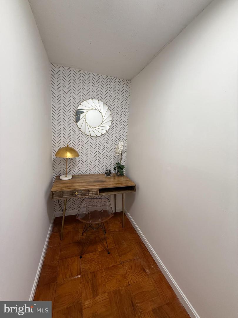 1301 20TH ST NW #312, WASHINGTON, District Of Columbia 20036, 1 Bedroom Bedrooms, ,1 BathroomBathrooms,Residential,For sale,1301 20TH ST NW #312,DCDC2202432 MLS # DCDC2202432
