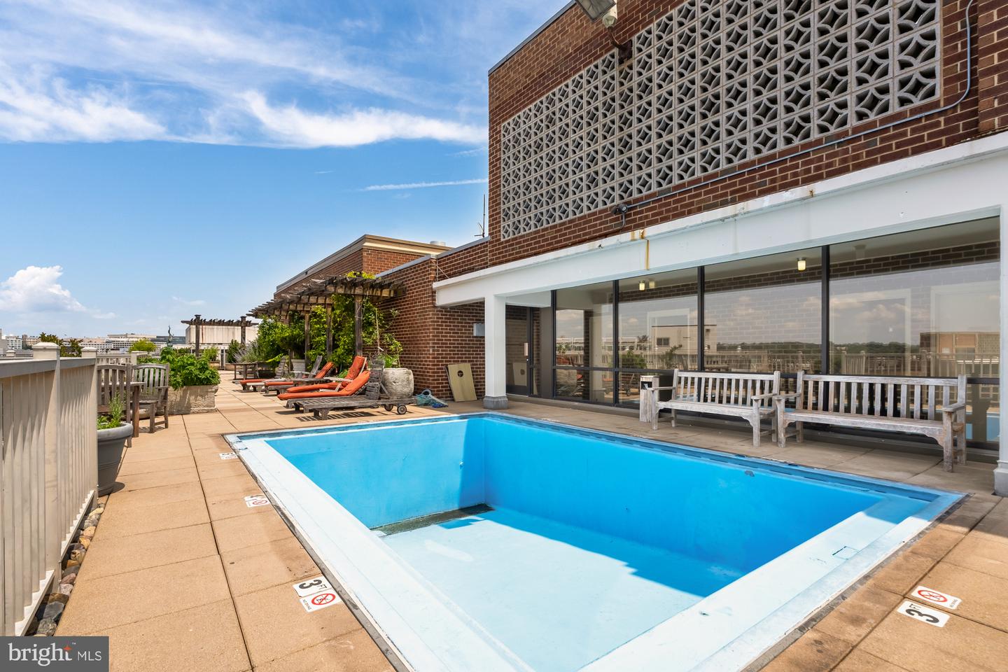 1301 20TH ST NW #312, WASHINGTON, District Of Columbia 20036, 1 Bedroom Bedrooms, ,1 BathroomBathrooms,Residential,For sale,1301 20TH ST NW #312,DCDC2202432 MLS # DCDC2202432