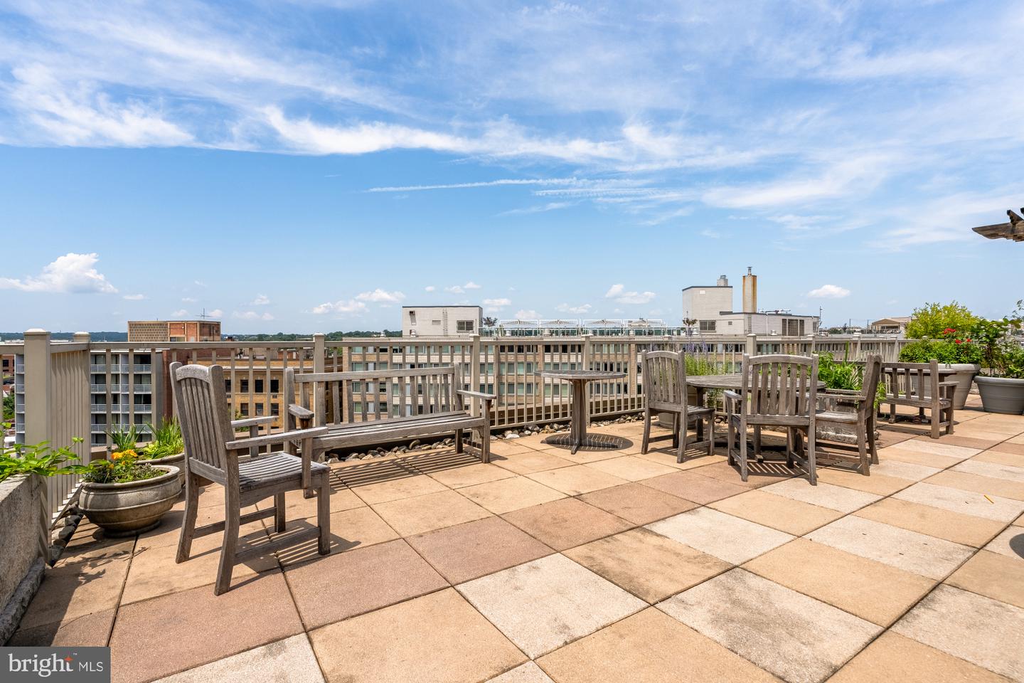 1301 20TH ST NW #312, WASHINGTON, District Of Columbia 20036, 1 Bedroom Bedrooms, ,1 BathroomBathrooms,Residential,For sale,1301 20TH ST NW #312,DCDC2202432 MLS # DCDC2202432