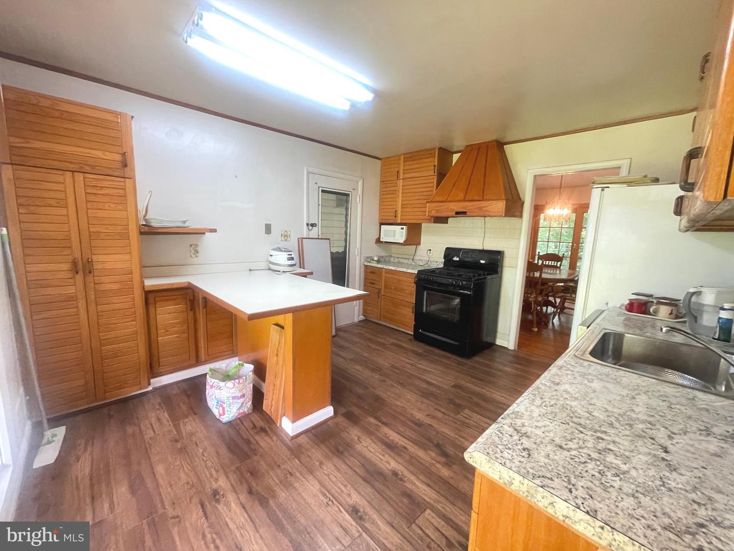 5023 DODSON DR, ANNANDALE, Virginia 22003, 3 Bedrooms Bedrooms, ,3 BathroomsBathrooms,Residential,For sale,5023 DODSON DR,VAFX2243434 MLS # VAFX2243434