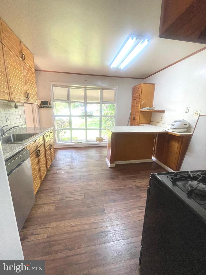 5023 DODSON DR, ANNANDALE, Virginia 22003, 3 Bedrooms Bedrooms, ,3 BathroomsBathrooms,Residential,For sale,5023 DODSON DR,VAFX2243434 MLS # VAFX2243434