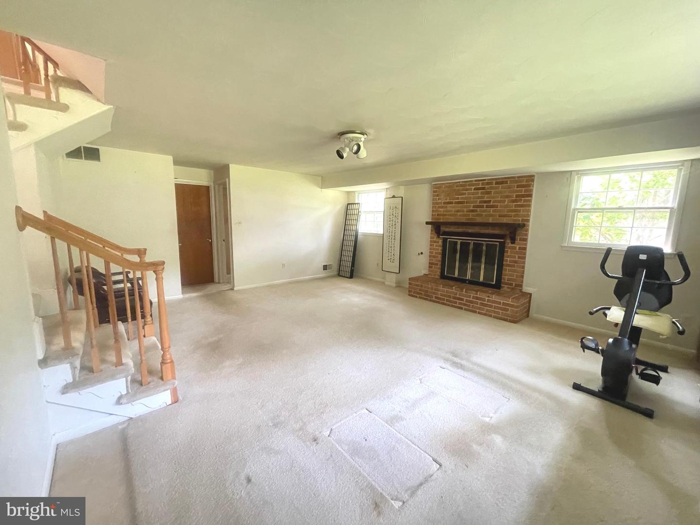 5023 DODSON DR, ANNANDALE, Virginia 22003, 3 Bedrooms Bedrooms, ,3 BathroomsBathrooms,Residential,For sale,5023 DODSON DR,VAFX2243434 MLS # VAFX2243434