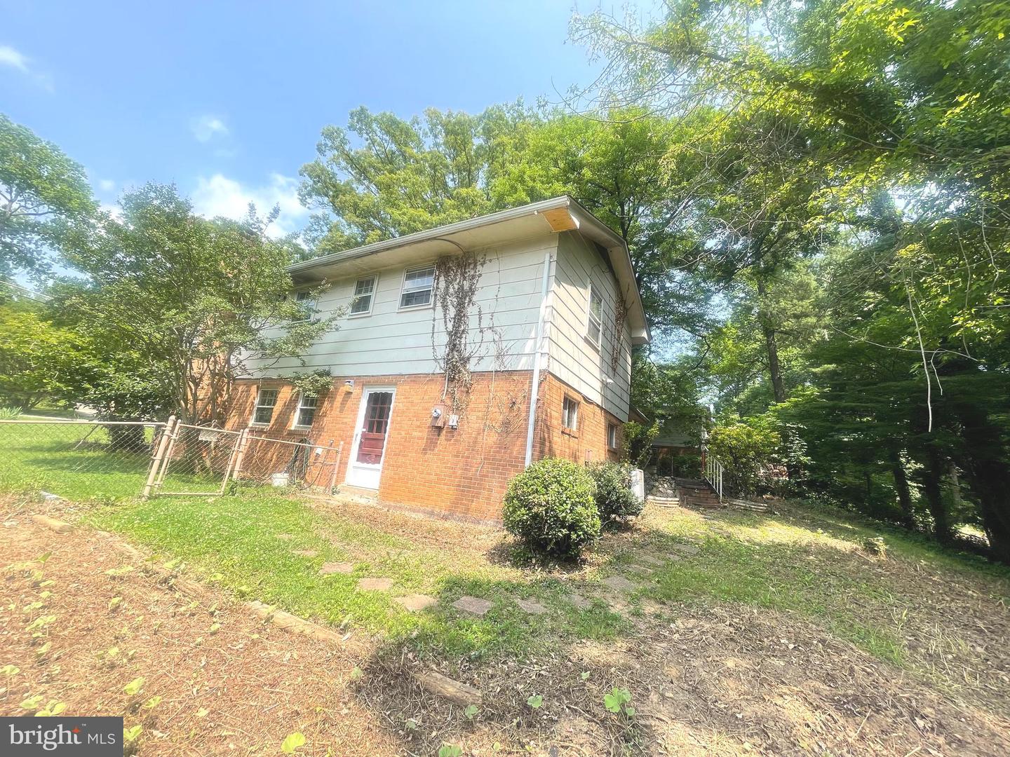 5023 DODSON DR, ANNANDALE, Virginia 22003, 3 Bedrooms Bedrooms, ,3 BathroomsBathrooms,Residential,For sale,5023 DODSON DR,VAFX2243434 MLS # VAFX2243434
