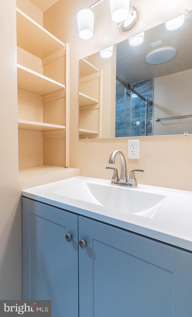7962 CENTRAL PARK CIR, ALEXANDRIA, Virginia 22309, 4 Bedrooms Bedrooms, ,2 BathroomsBathrooms,Residential,For sale,7962 CENTRAL PARK CIR,VAFX2243594 MLS # VAFX2243594