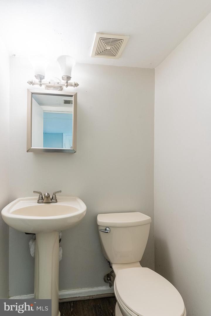 7962 CENTRAL PARK CIR, ALEXANDRIA, Virginia 22309, 4 Bedrooms Bedrooms, ,2 BathroomsBathrooms,Residential,For sale,7962 CENTRAL PARK CIR,VAFX2243594 MLS # VAFX2243594