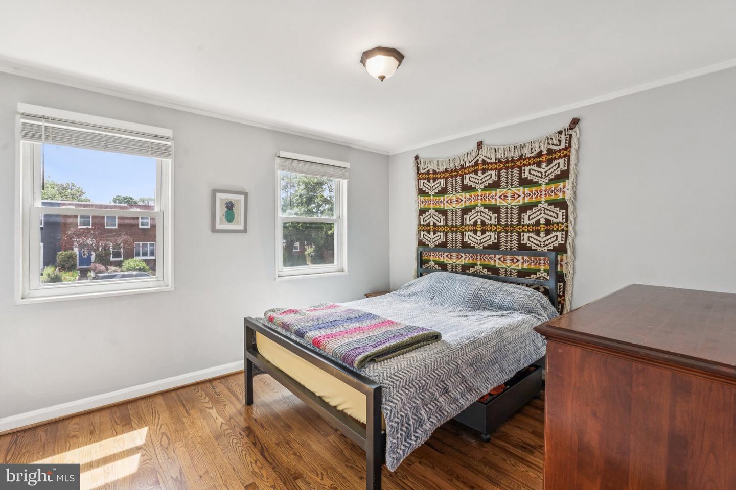 615 S HENRY ST, ALEXANDRIA, Virginia 22314, 2 Bedrooms Bedrooms, ,2 BathroomsBathrooms,Residential,For sale,615 S HENRY ST,VAAX2045782 MLS # VAAX2045782