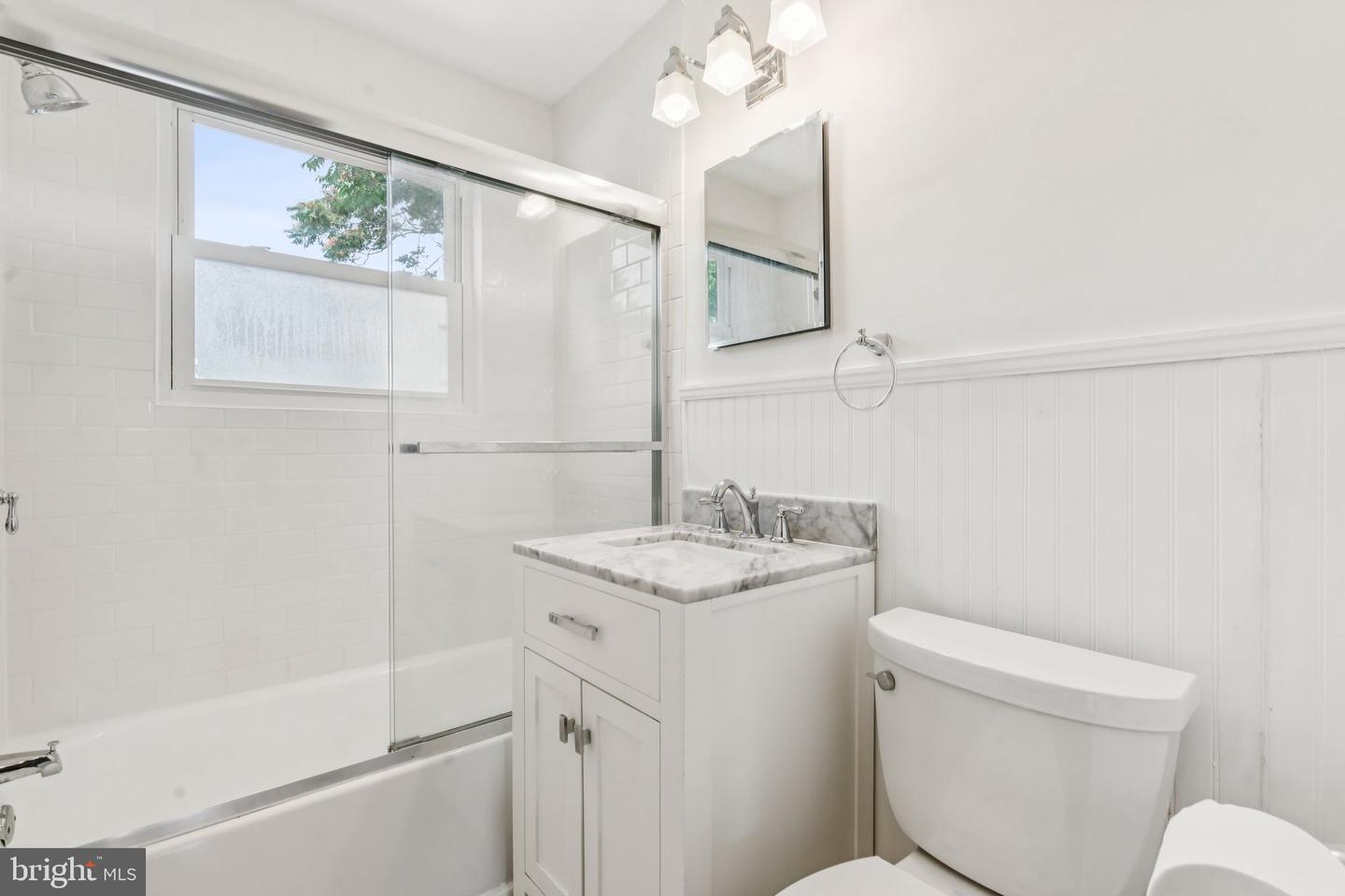 615 S HENRY ST, ALEXANDRIA, Virginia 22314, 2 Bedrooms Bedrooms, ,2 BathroomsBathrooms,Residential,For sale,615 S HENRY ST,VAAX2045782 MLS # VAAX2045782