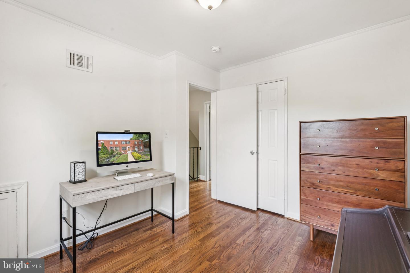 615 S HENRY ST, ALEXANDRIA, Virginia 22314, 2 Bedrooms Bedrooms, ,2 BathroomsBathrooms,Residential,For sale,615 S HENRY ST,VAAX2045782 MLS # VAAX2045782
