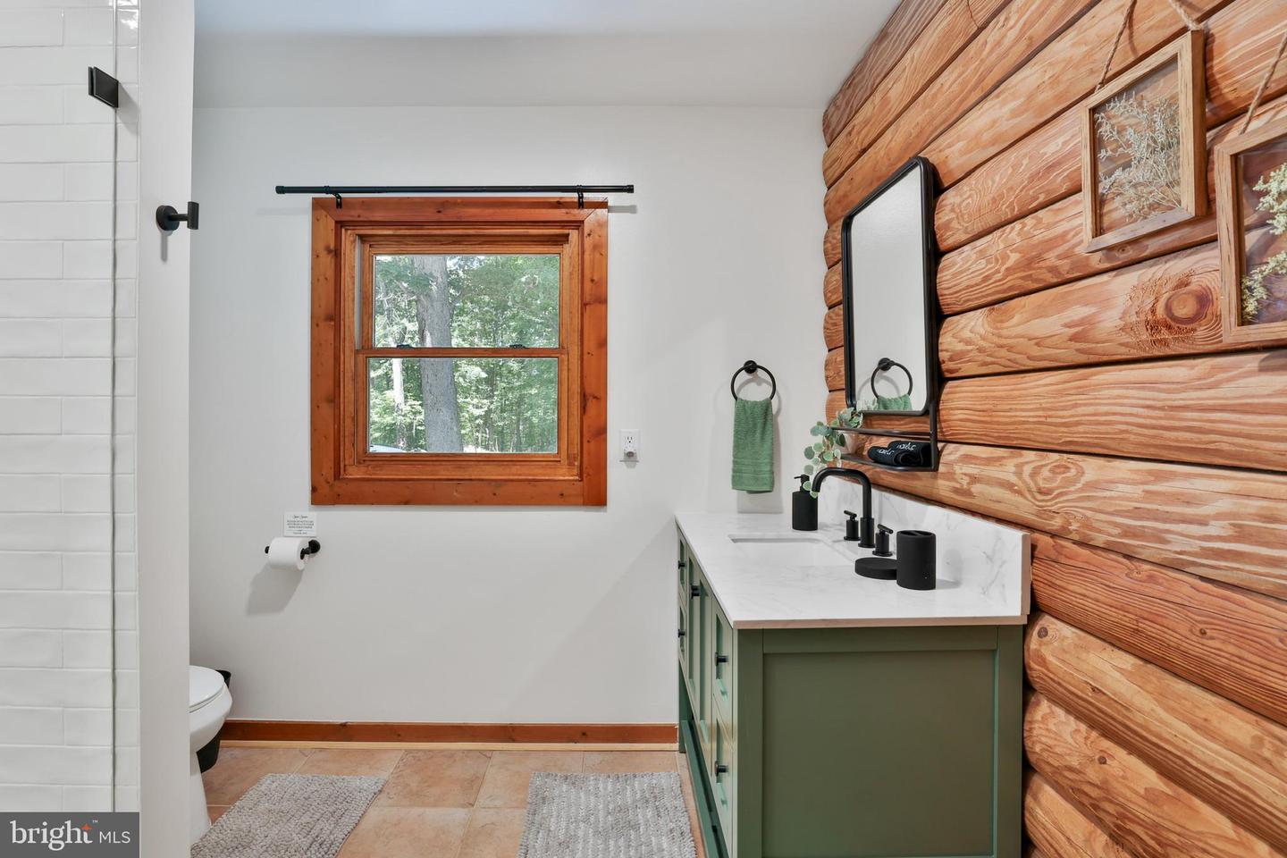 21663 OATLANDS RD, ALDIE, Virginia 20105, 3 Bedrooms Bedrooms, ,4 BathroomsBathrooms,Residential,For sale,21663 OATLANDS RD,VALO2098082 MLS # VALO2098082