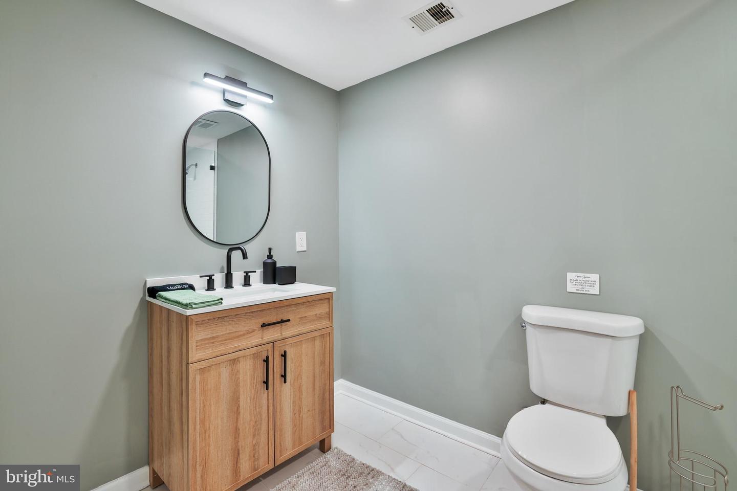 21663 OATLANDS RD, ALDIE, Virginia 20105, 3 Bedrooms Bedrooms, ,4 BathroomsBathrooms,Residential,For sale,21663 OATLANDS RD,VALO2098082 MLS # VALO2098082