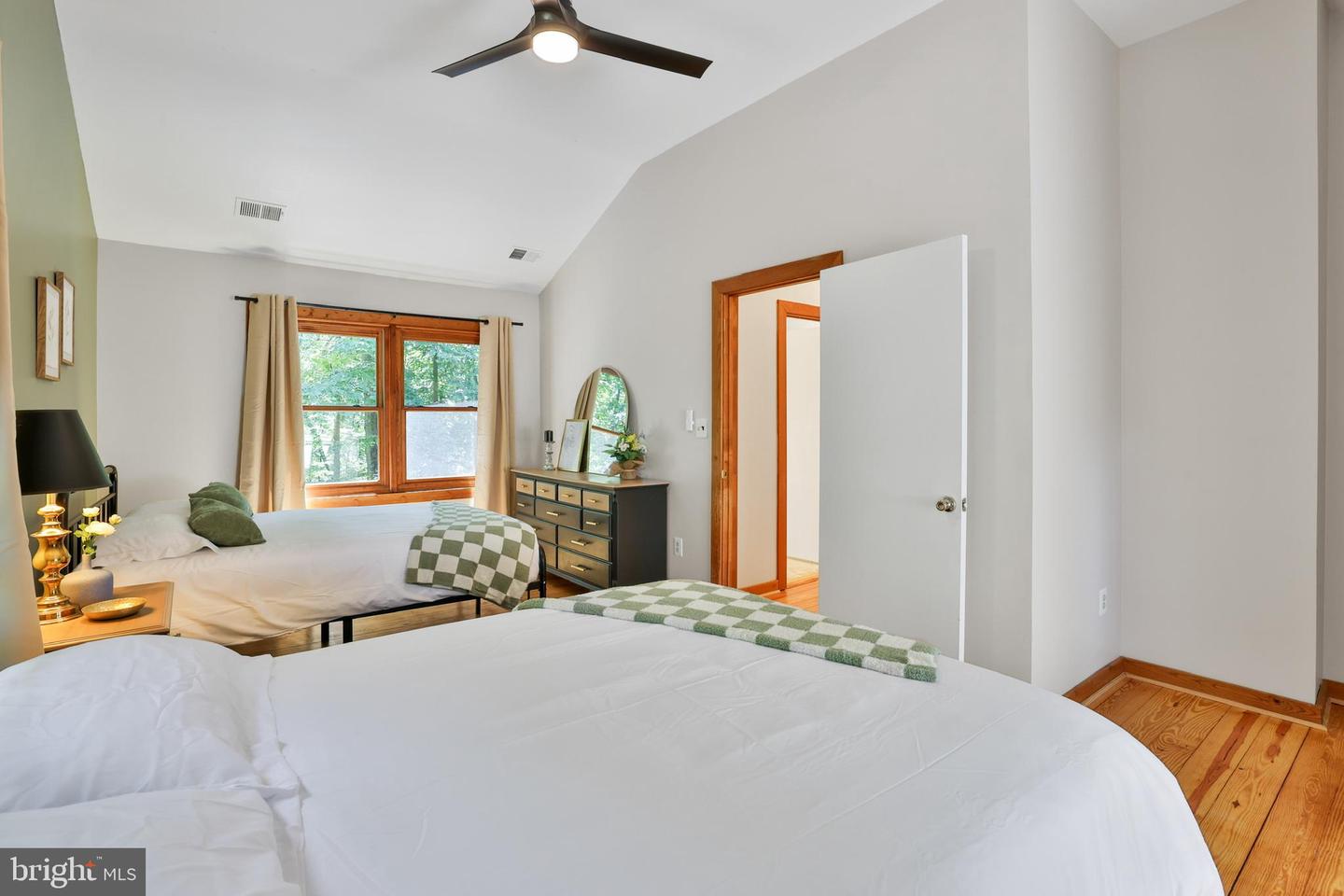 21663 OATLANDS RD, ALDIE, Virginia 20105, 3 Bedrooms Bedrooms, ,4 BathroomsBathrooms,Residential,For sale,21663 OATLANDS RD,VALO2098082 MLS # VALO2098082
