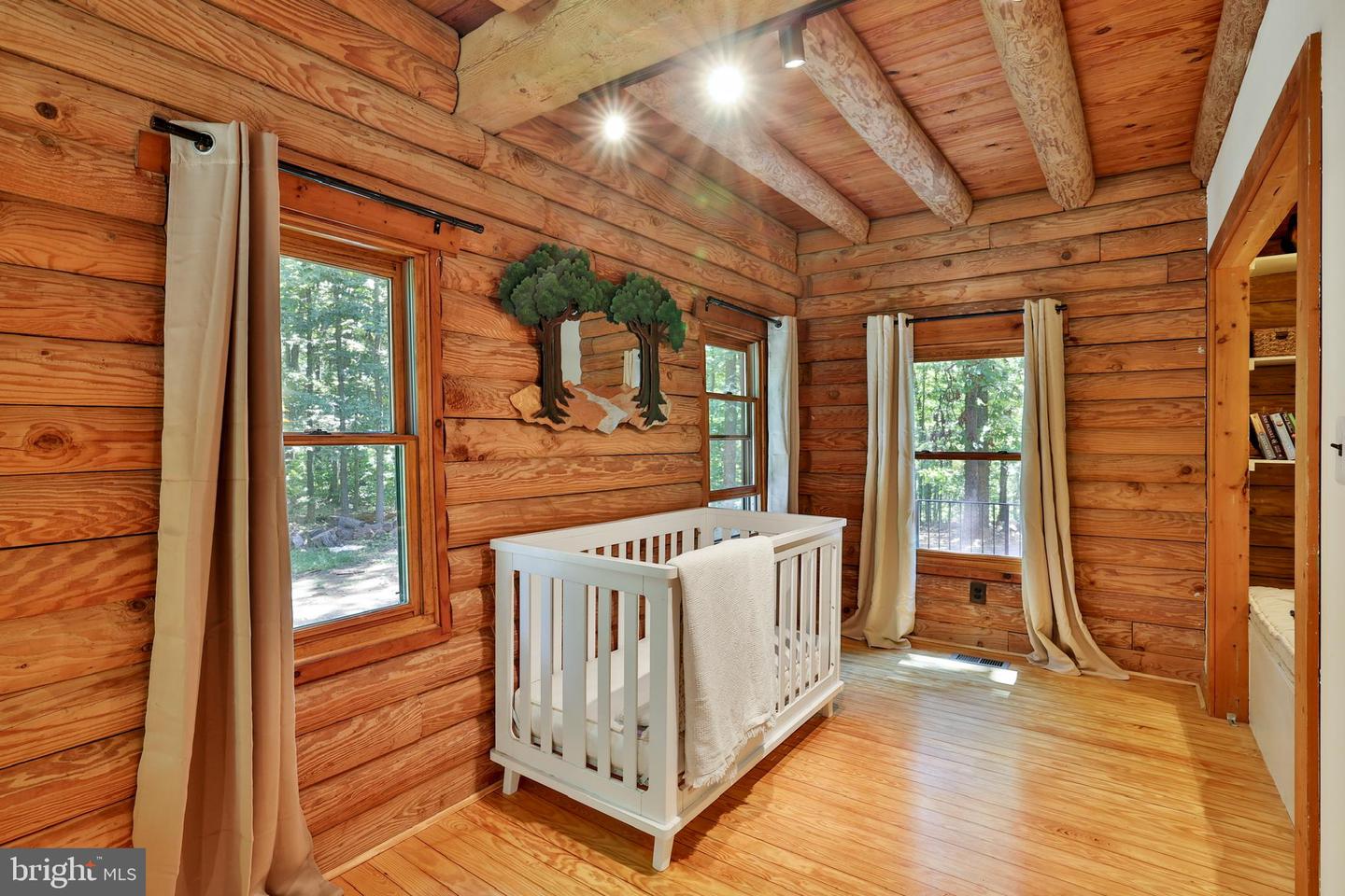 21663 OATLANDS RD, ALDIE, Virginia 20105, 3 Bedrooms Bedrooms, ,4 BathroomsBathrooms,Residential,For sale,21663 OATLANDS RD,VALO2098082 MLS # VALO2098082
