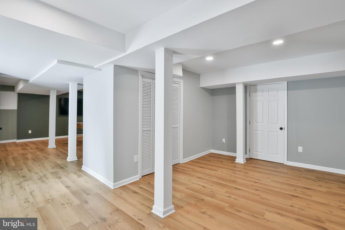 21663 OATLANDS RD, ALDIE, Virginia 20105, 3 Bedrooms Bedrooms, ,4 BathroomsBathrooms,Residential,For sale,21663 OATLANDS RD,VALO2098082 MLS # VALO2098082