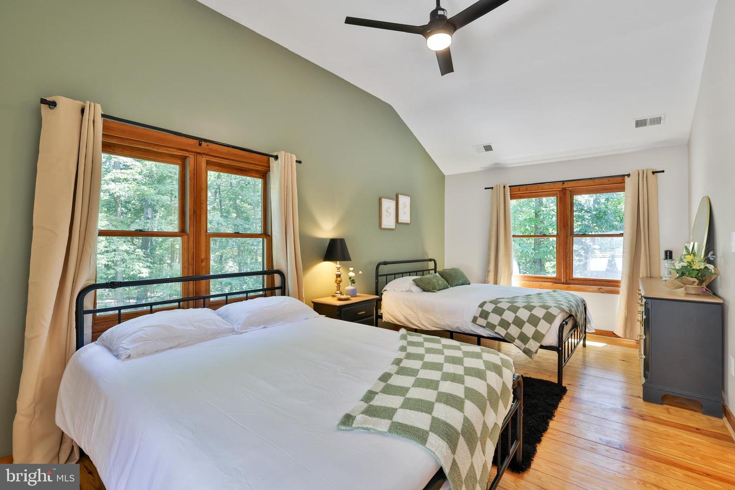 21663 OATLANDS RD, ALDIE, Virginia 20105, 3 Bedrooms Bedrooms, ,4 BathroomsBathrooms,Residential,For sale,21663 OATLANDS RD,VALO2098082 MLS # VALO2098082