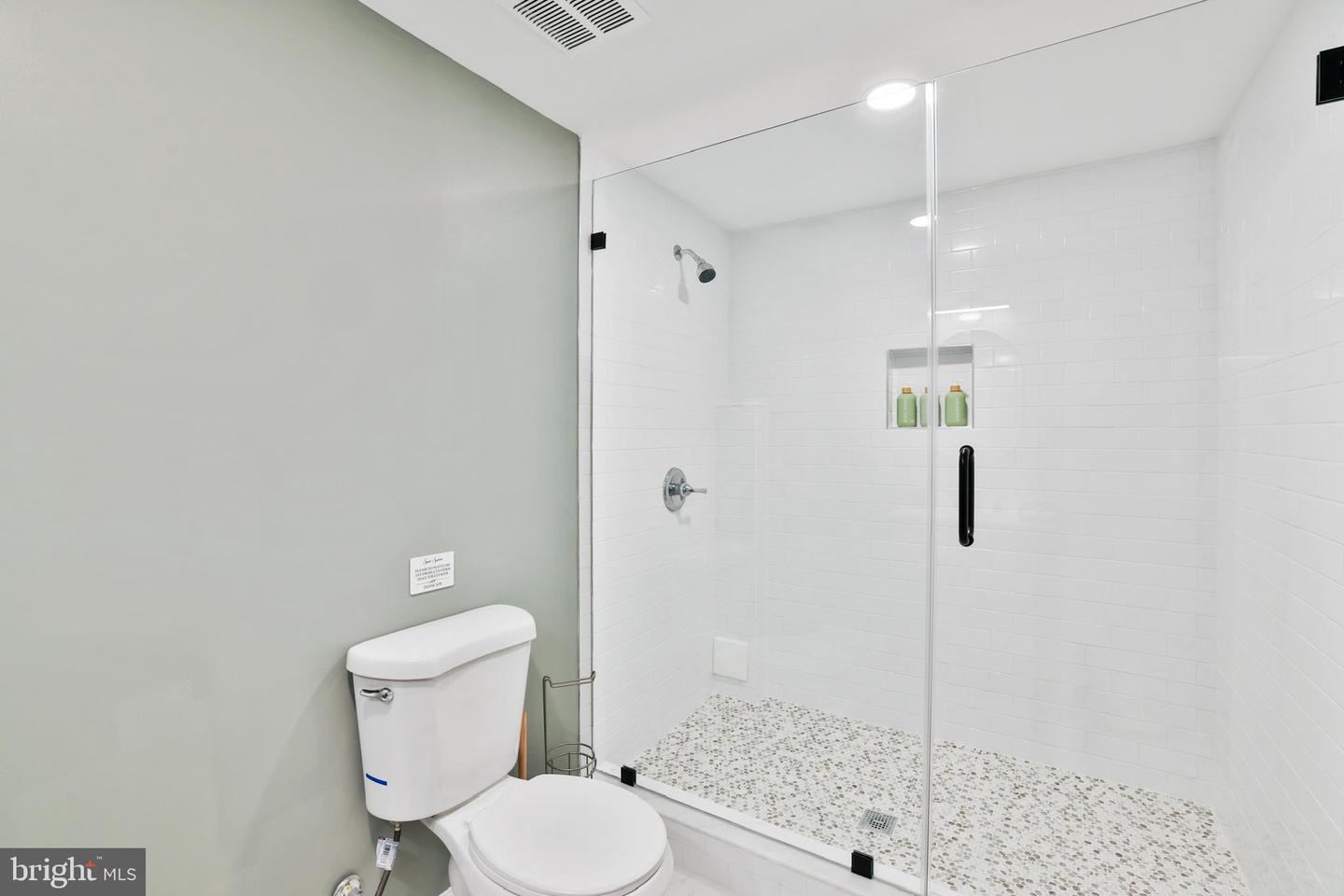 21663 OATLANDS RD, ALDIE, Virginia 20105, 3 Bedrooms Bedrooms, ,4 BathroomsBathrooms,Residential,For sale,21663 OATLANDS RD,VALO2098082 MLS # VALO2098082