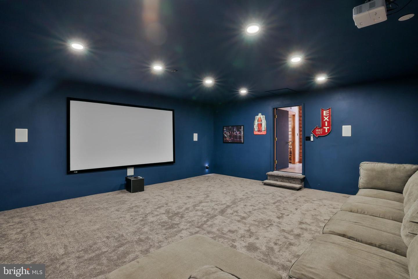 21663 OATLANDS RD, ALDIE, Virginia 20105, 3 Bedrooms Bedrooms, ,4 BathroomsBathrooms,Residential,For sale,21663 OATLANDS RD,VALO2098082 MLS # VALO2098082