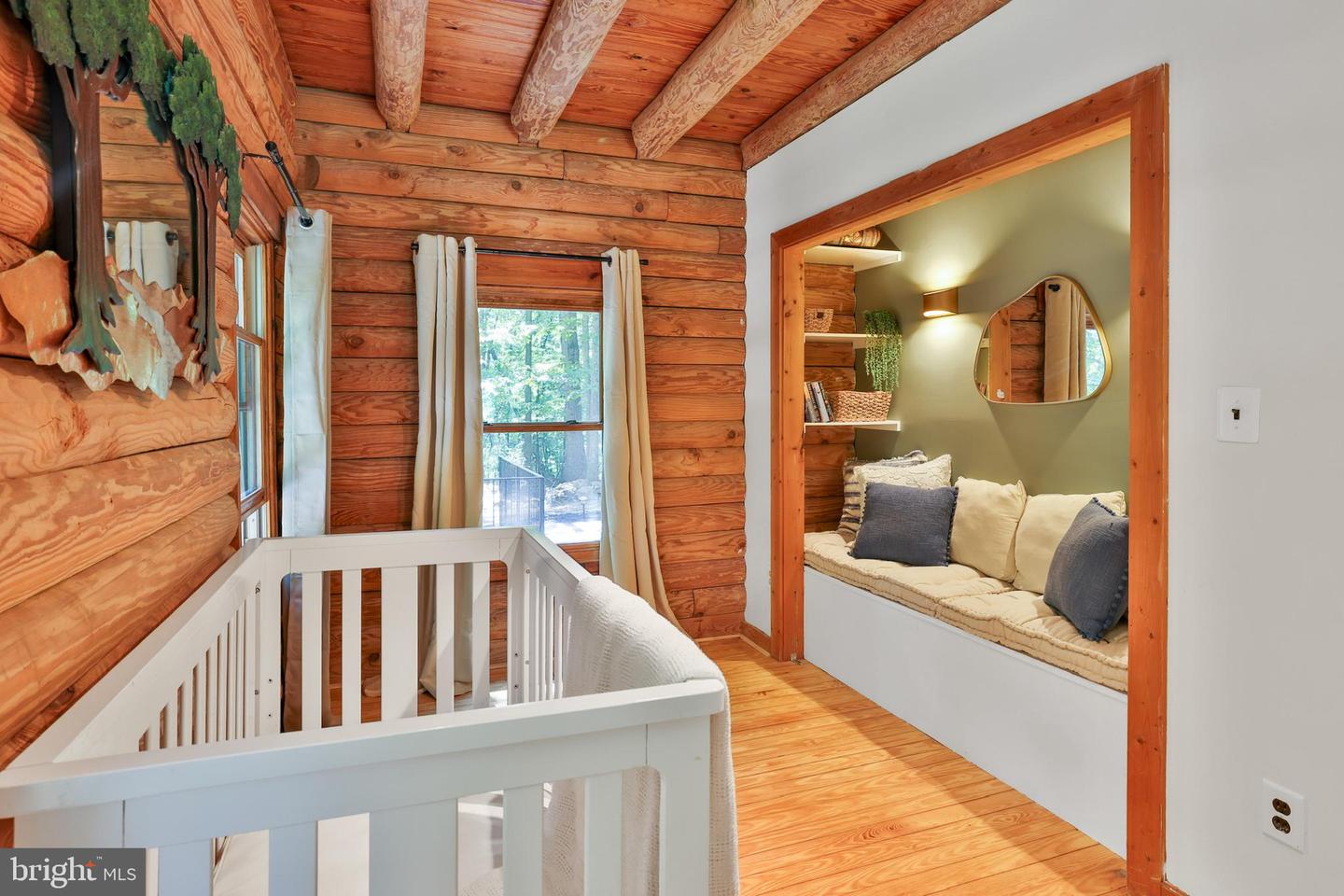 21663 OATLANDS RD, ALDIE, Virginia 20105, 3 Bedrooms Bedrooms, ,4 BathroomsBathrooms,Residential,For sale,21663 OATLANDS RD,VALO2098082 MLS # VALO2098082