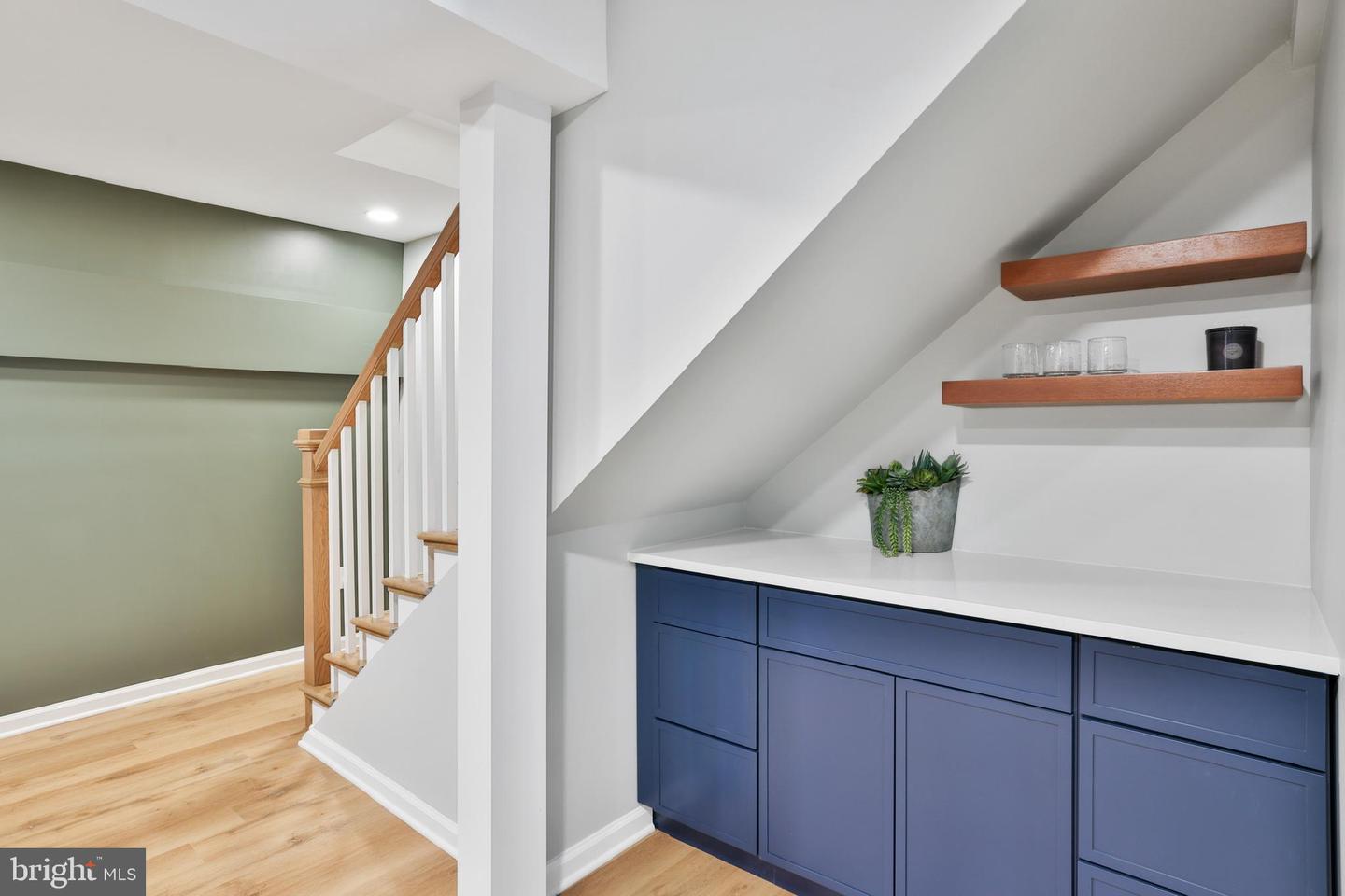 21663 OATLANDS RD, ALDIE, Virginia 20105, 3 Bedrooms Bedrooms, ,4 BathroomsBathrooms,Residential,For sale,21663 OATLANDS RD,VALO2098082 MLS # VALO2098082