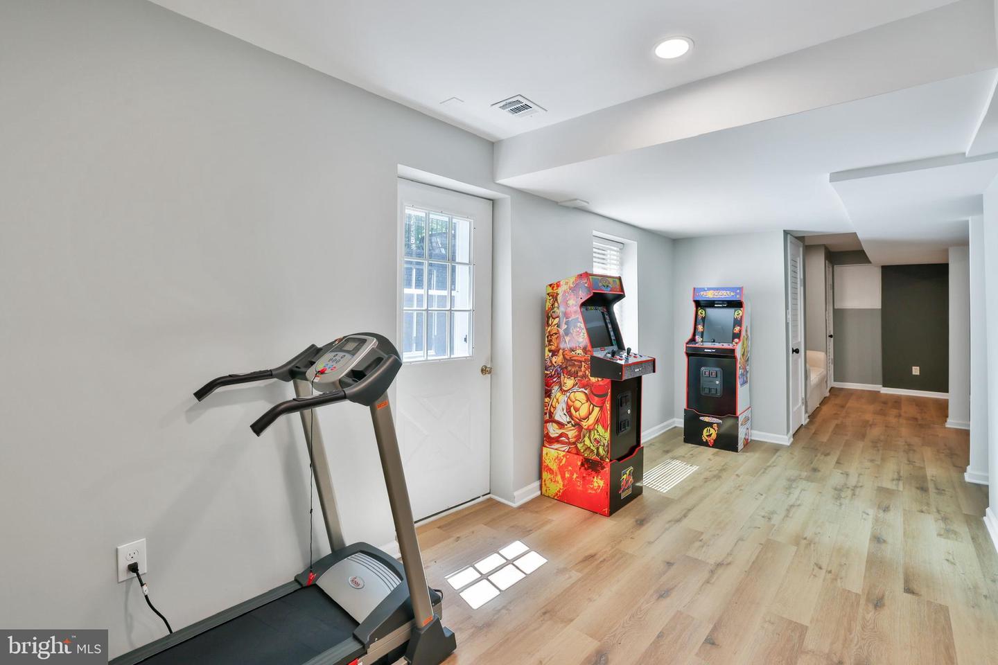 21663 OATLANDS RD, ALDIE, Virginia 20105, 3 Bedrooms Bedrooms, ,4 BathroomsBathrooms,Residential,For sale,21663 OATLANDS RD,VALO2098082 MLS # VALO2098082