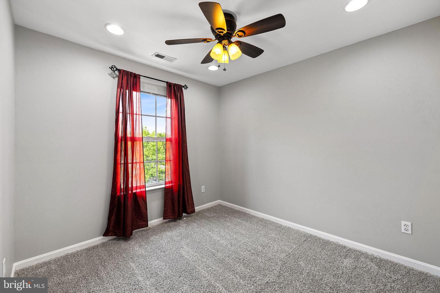 13503 BANNACKER PL, HERNDON, Virginia 20171, 3 Bedrooms Bedrooms, ,3 BathroomsBathrooms,Residential,For sale,13503 BANNACKER PL,VAFX2243728 MLS # VAFX2243728