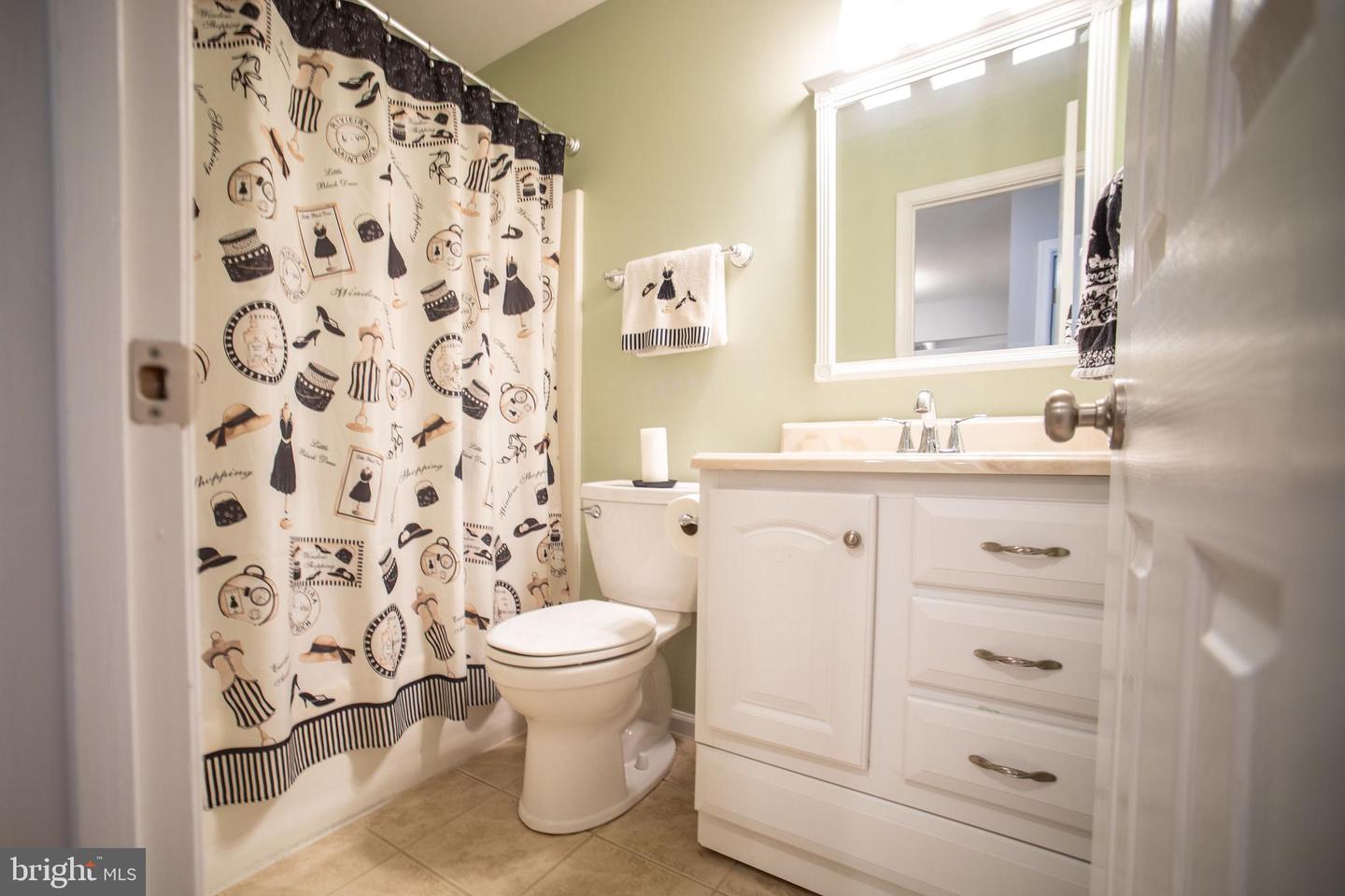 5003 STRAUSS CT, FREDERICKSBURG, Virginia 22407, 4 Bedrooms Bedrooms, ,2 BathroomsBathrooms,Residential,For sale,5003 STRAUSS CT,VASP2033538 MLS # VASP2033538