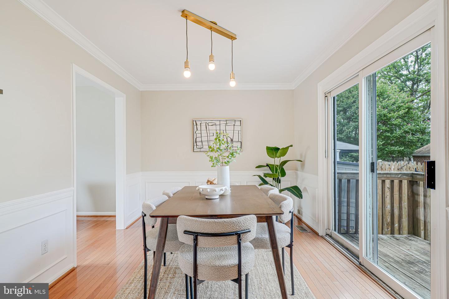 2702 KENWOOD AVE, ALEXANDRIA, Virginia 22302, 3 Bedrooms Bedrooms, ,2 BathroomsBathrooms,Residential,For sale,2702 KENWOOD AVE,VAAX2045848 MLS # VAAX2045848