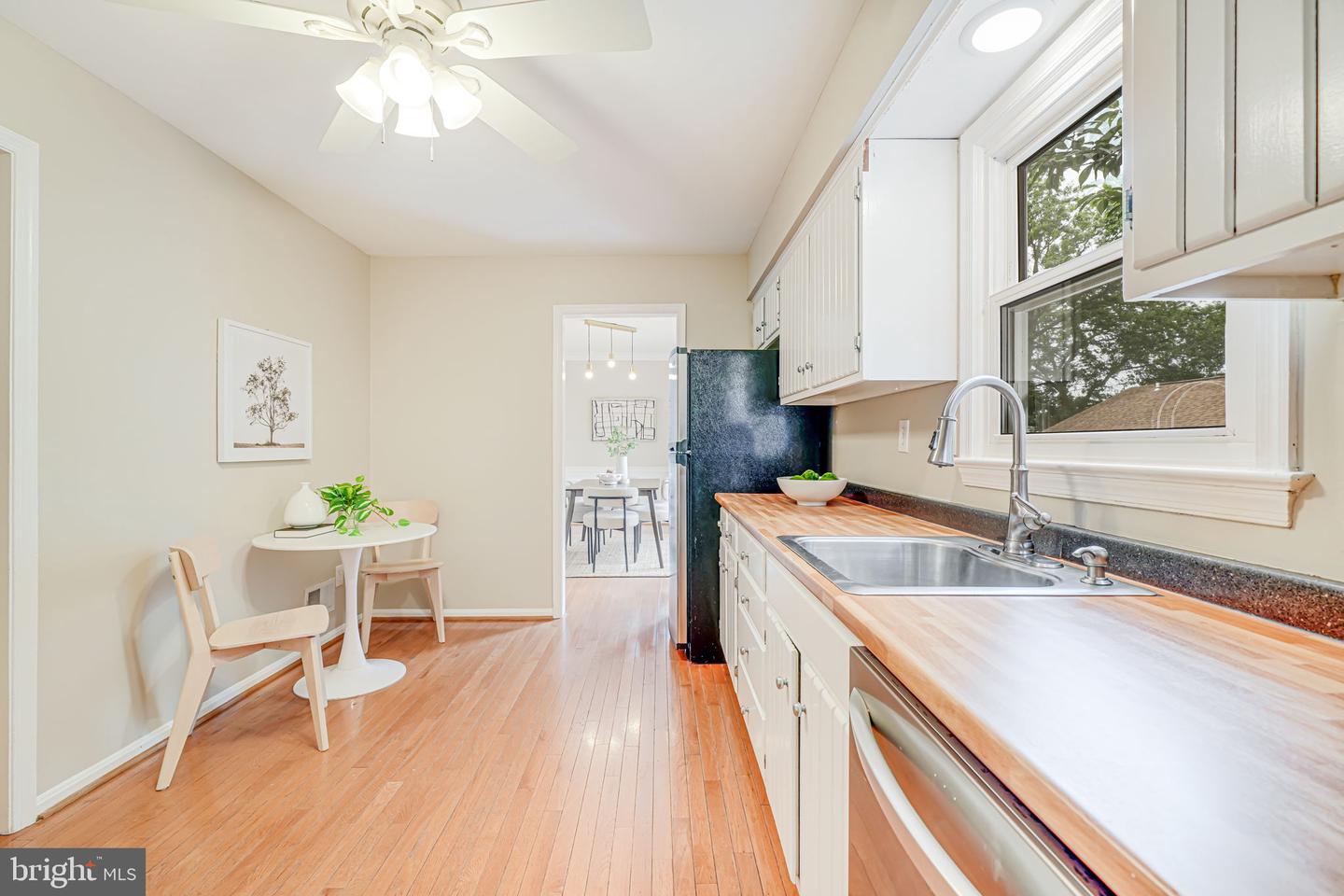 2702 KENWOOD AVE, ALEXANDRIA, Virginia 22302, 3 Bedrooms Bedrooms, ,2 BathroomsBathrooms,Residential,For sale,2702 KENWOOD AVE,VAAX2045848 MLS # VAAX2045848