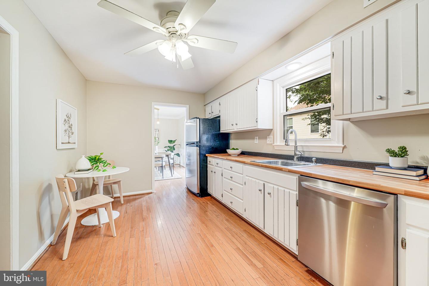 2702 KENWOOD AVE, ALEXANDRIA, Virginia 22302, 3 Bedrooms Bedrooms, ,2 BathroomsBathrooms,Residential,For sale,2702 KENWOOD AVE,VAAX2045848 MLS # VAAX2045848