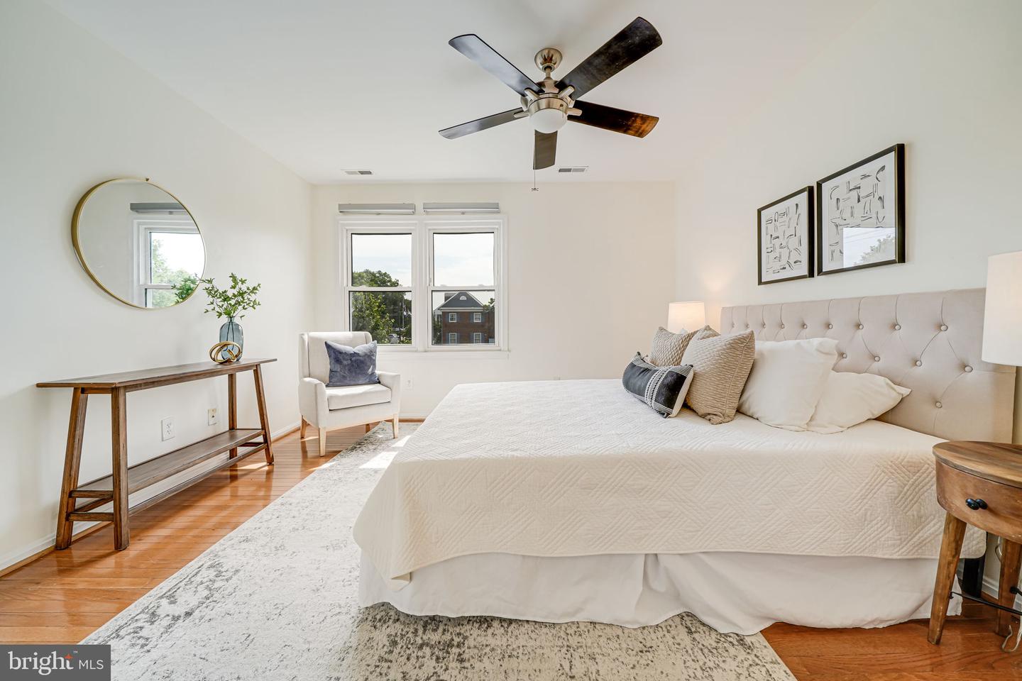 2702 KENWOOD AVE, ALEXANDRIA, Virginia 22302, 3 Bedrooms Bedrooms, ,2 BathroomsBathrooms,Residential,For sale,2702 KENWOOD AVE,VAAX2045848 MLS # VAAX2045848