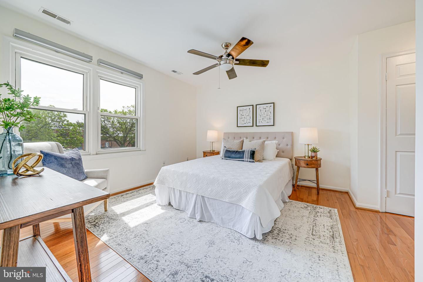 2702 KENWOOD AVE, ALEXANDRIA, Virginia 22302, 3 Bedrooms Bedrooms, ,2 BathroomsBathrooms,Residential,For sale,2702 KENWOOD AVE,VAAX2045848 MLS # VAAX2045848