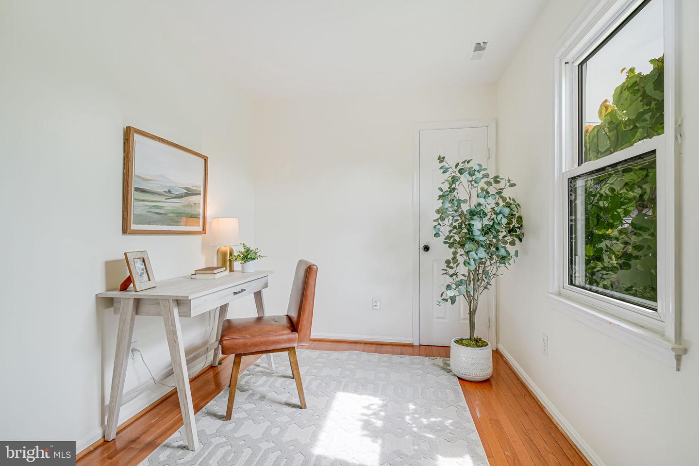 2702 KENWOOD AVE, ALEXANDRIA, Virginia 22302, 3 Bedrooms Bedrooms, ,2 BathroomsBathrooms,Residential,For sale,2702 KENWOOD AVE,VAAX2045848 MLS # VAAX2045848