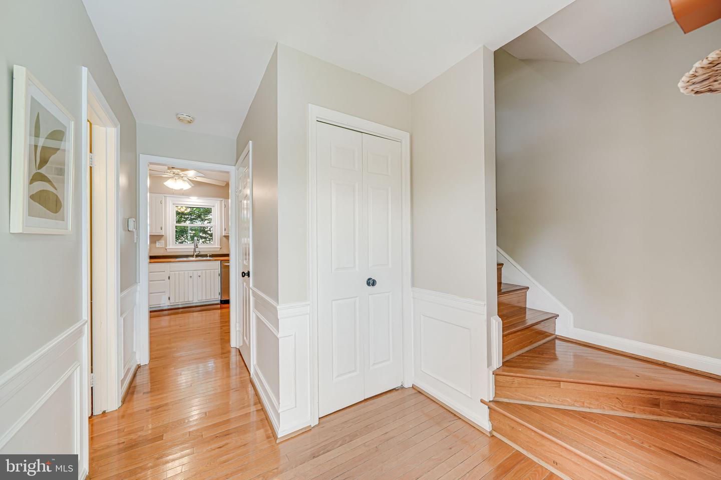 2702 KENWOOD AVE, ALEXANDRIA, Virginia 22302, 3 Bedrooms Bedrooms, ,2 BathroomsBathrooms,Residential,For sale,2702 KENWOOD AVE,VAAX2045848 MLS # VAAX2045848