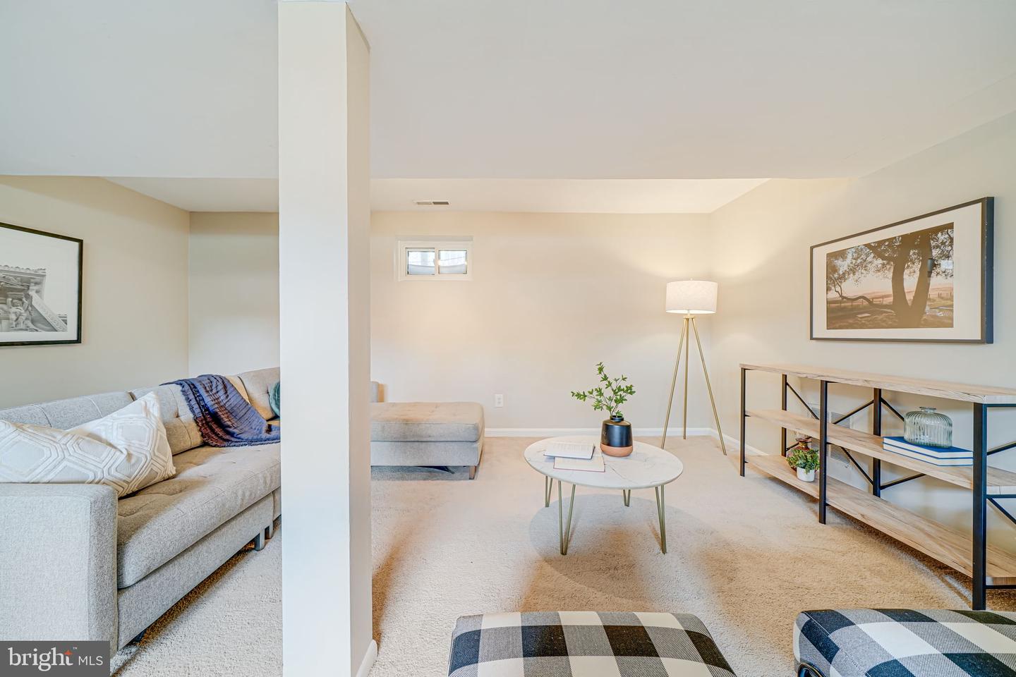 2702 KENWOOD AVE, ALEXANDRIA, Virginia 22302, 3 Bedrooms Bedrooms, ,2 BathroomsBathrooms,Residential,For sale,2702 KENWOOD AVE,VAAX2045848 MLS # VAAX2045848