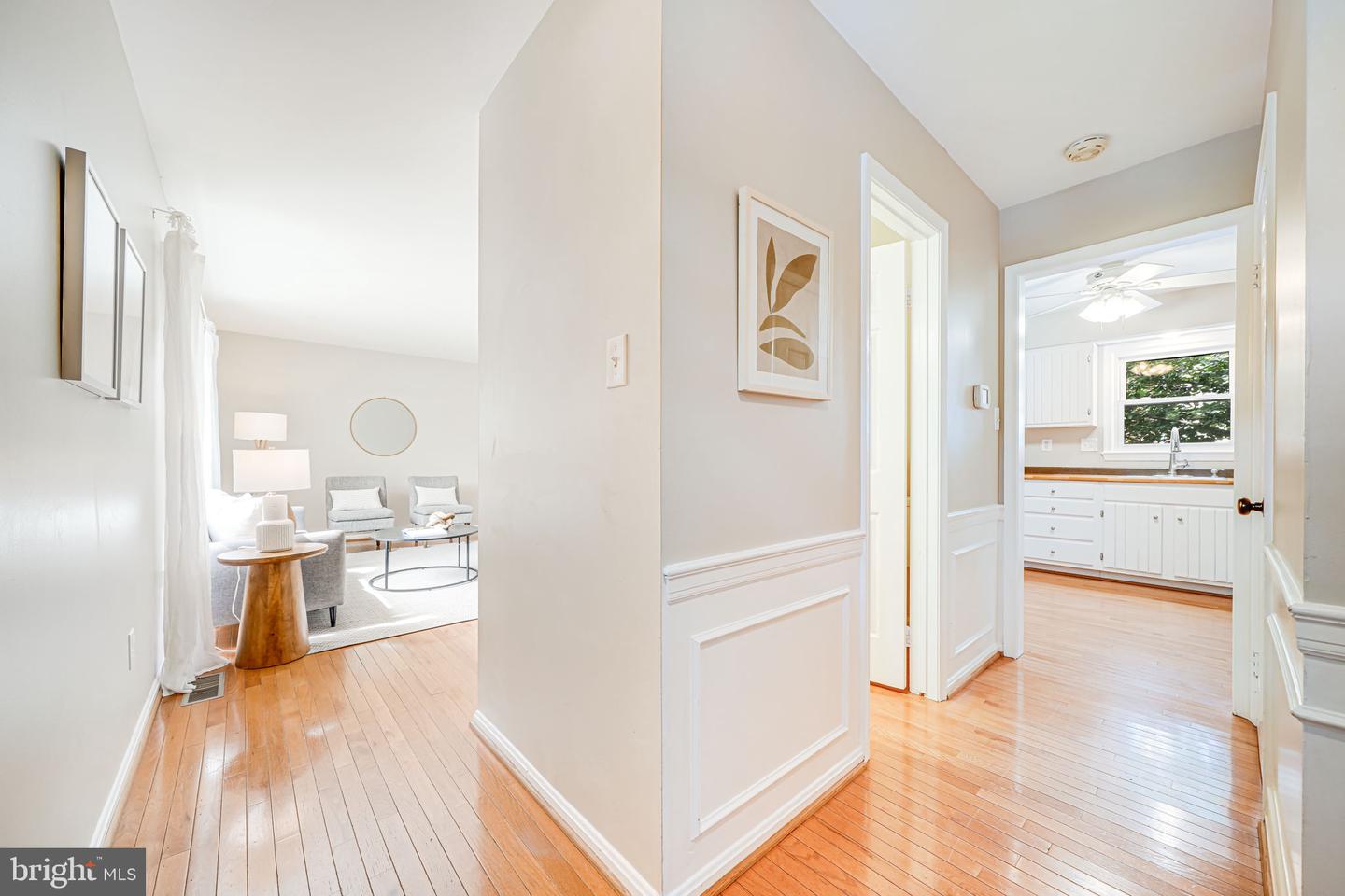 2702 KENWOOD AVE, ALEXANDRIA, Virginia 22302, 3 Bedrooms Bedrooms, ,2 BathroomsBathrooms,Residential,For sale,2702 KENWOOD AVE,VAAX2045848 MLS # VAAX2045848