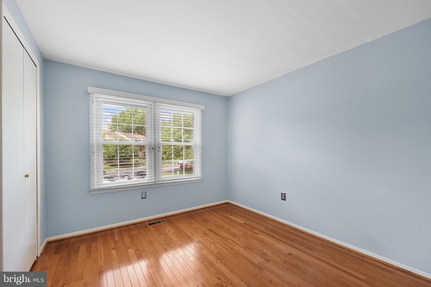 2893 SUTTON OAKS LN, VIENNA, Virginia 22181, 4 Bedrooms Bedrooms, ,3 BathroomsBathrooms,Residential,For sale,2893 SUTTON OAKS LN,VAFX2244052 MLS # VAFX2244052