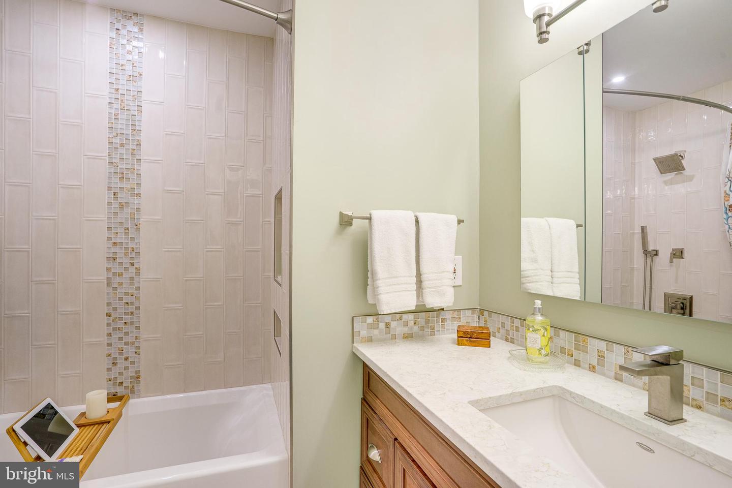 12700 KETTERING DR, HERNDON, Virginia 20171, 4 Bedrooms Bedrooms, ,3 BathroomsBathrooms,Residential,For sale,12700 KETTERING DR,VAFX2244108 MLS # VAFX2244108