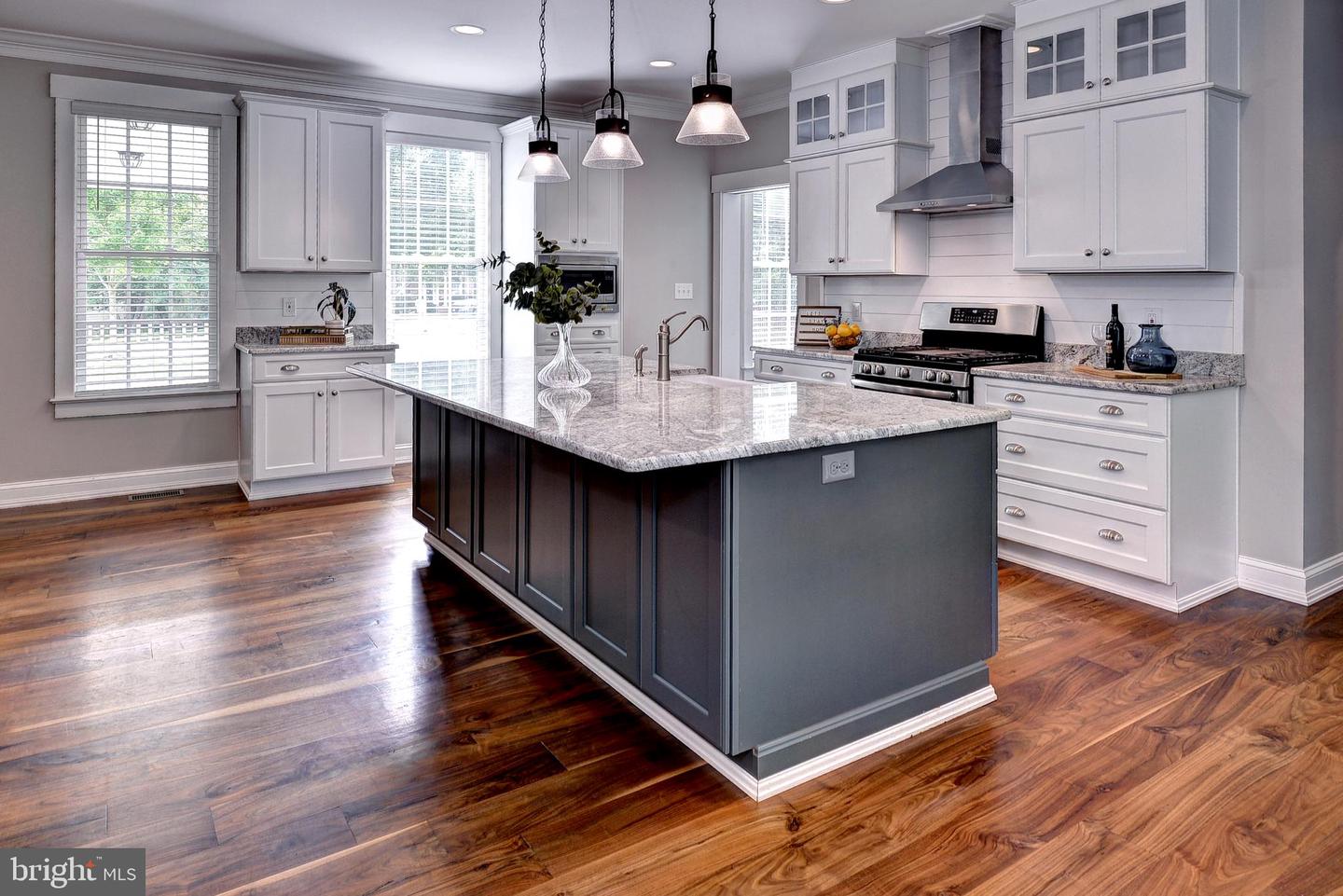 3225 OAK BRANCH LN, TOANO, Virginia 23168, 5 Bedrooms Bedrooms, ,3 BathroomsBathrooms,Residential,For sale,3225 OAK BRANCH LN,VAJC2000472 MLS # VAJC2000472