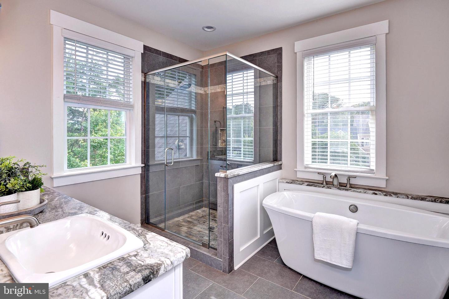 3225 OAK BRANCH LN, TOANO, Virginia 23168, 5 Bedrooms Bedrooms, ,3 BathroomsBathrooms,Residential,For sale,3225 OAK BRANCH LN,VAJC2000472 MLS # VAJC2000472
